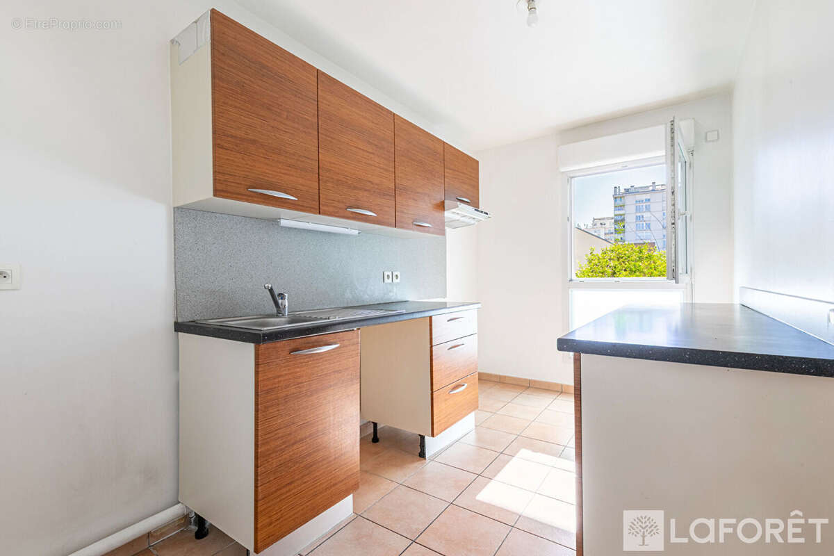Appartement à IVRY-SUR-SEINE