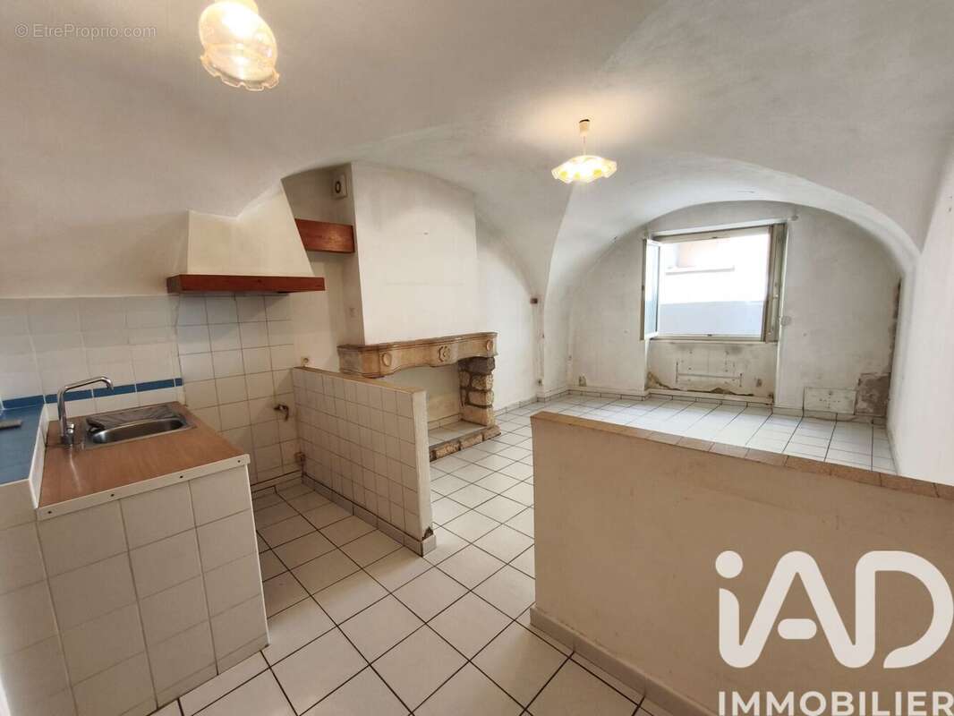 Maison 108 m² à Baix  - photo 3