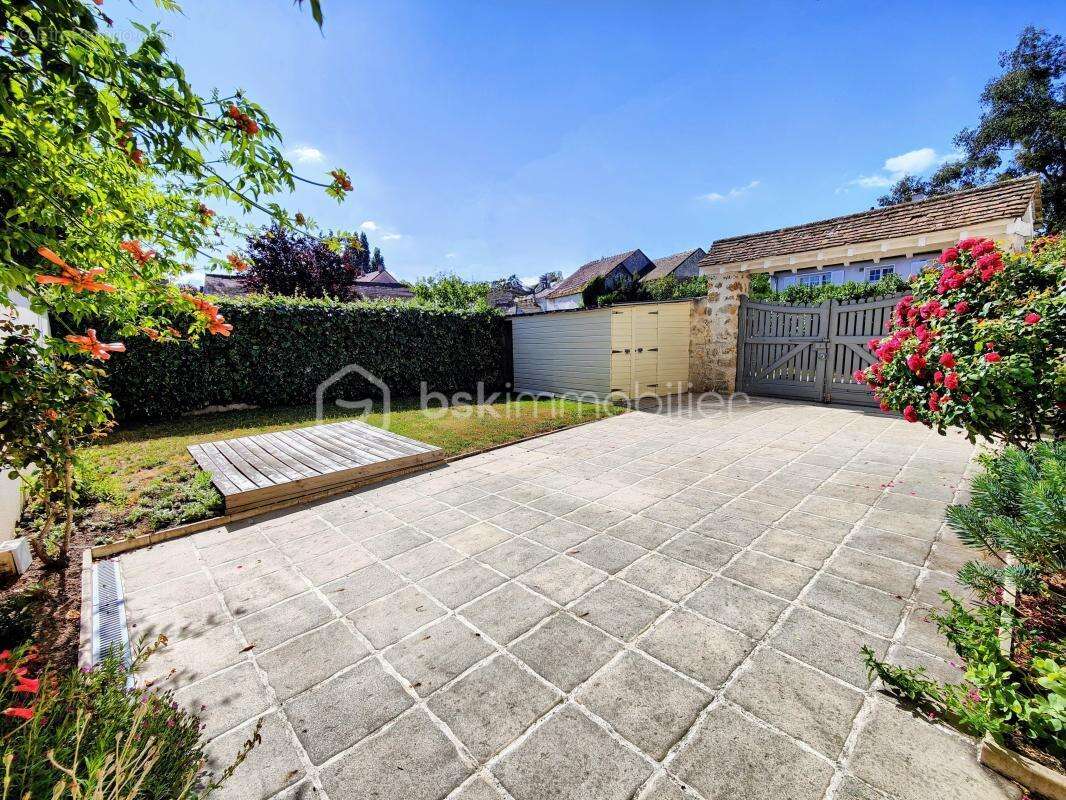 Maison à JOUARS-PONTCHARTRAIN