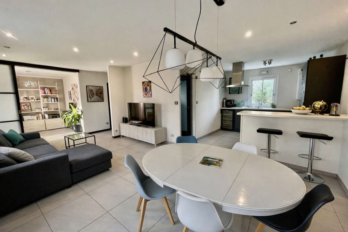 Maison à LA CHAPELLE-EN-SERVAL