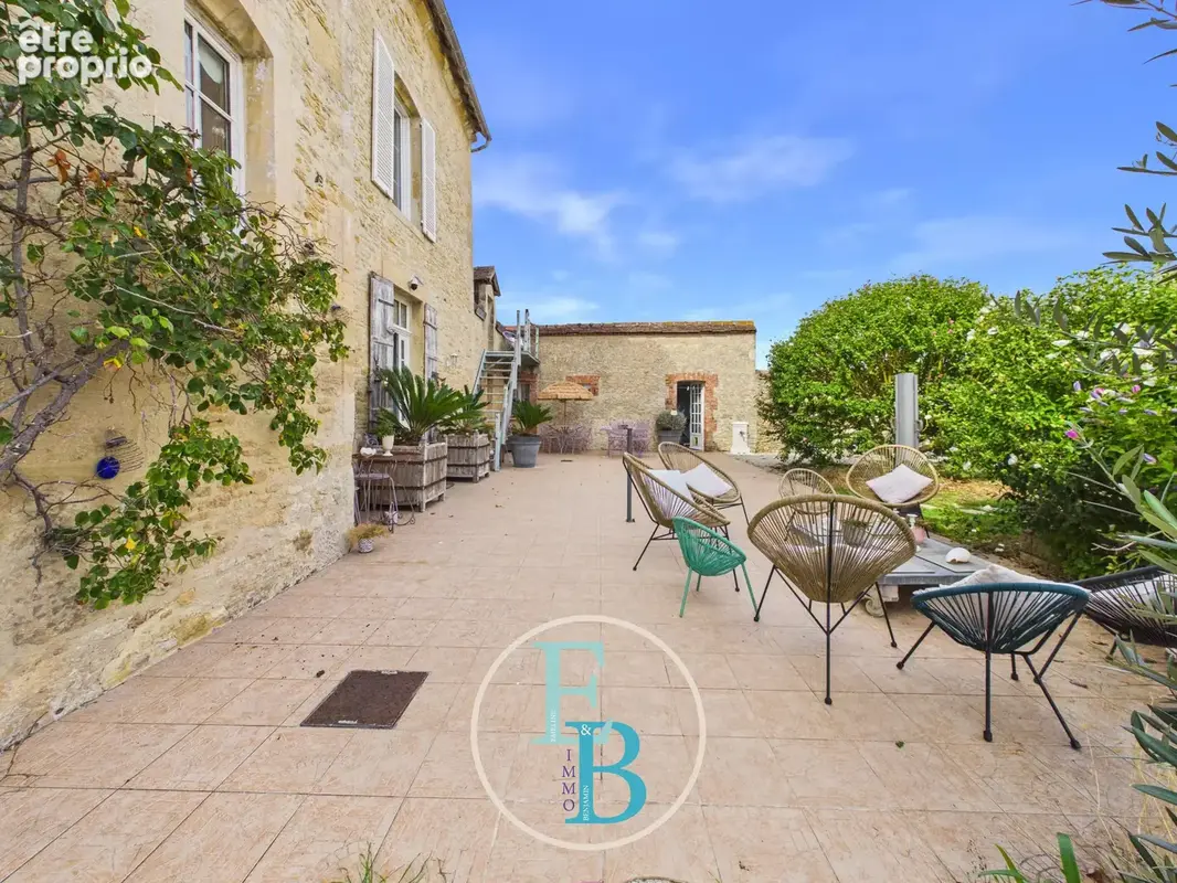 Propriété d'exception sur pré de 1,5 hectare avec maison principale, logement indépendant et dépendances - photo 21