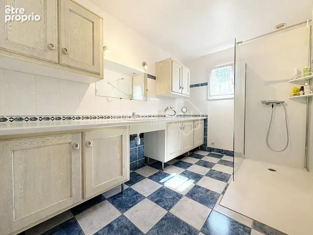 Maison Eyguieres 110 m2 - photo 10