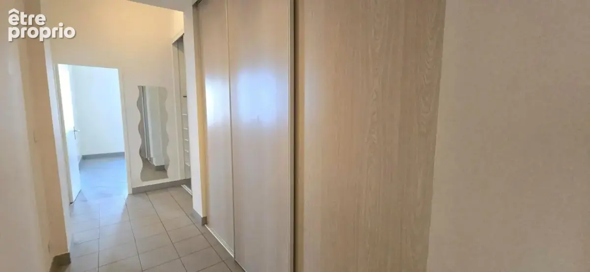 Appartement T3, résidence sécurisée avec ascenseur et cave privative - photo 11