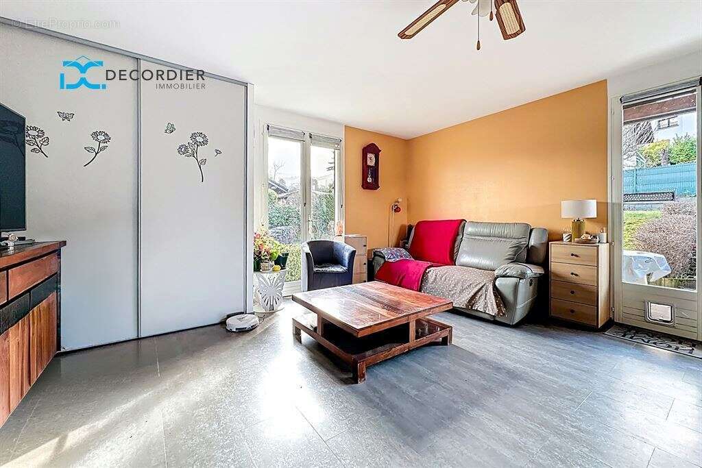 Maison individuelle a vendre a neuvecelle - photo 8