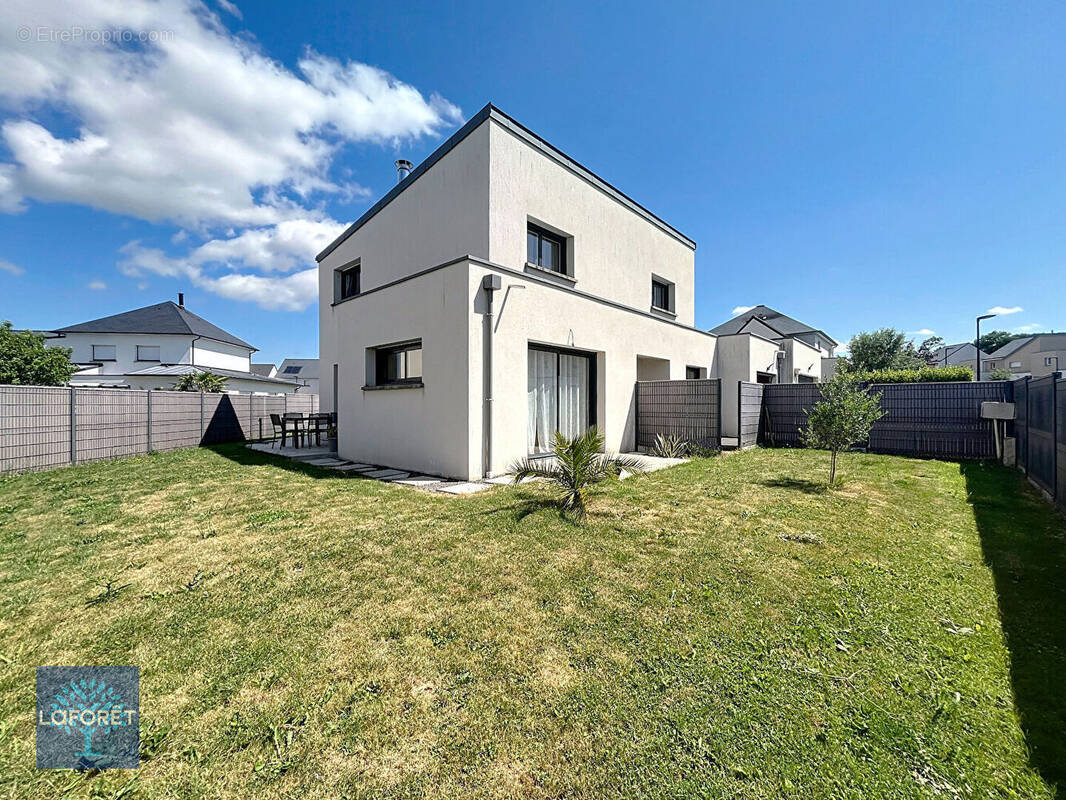 Maison à LIFFRE