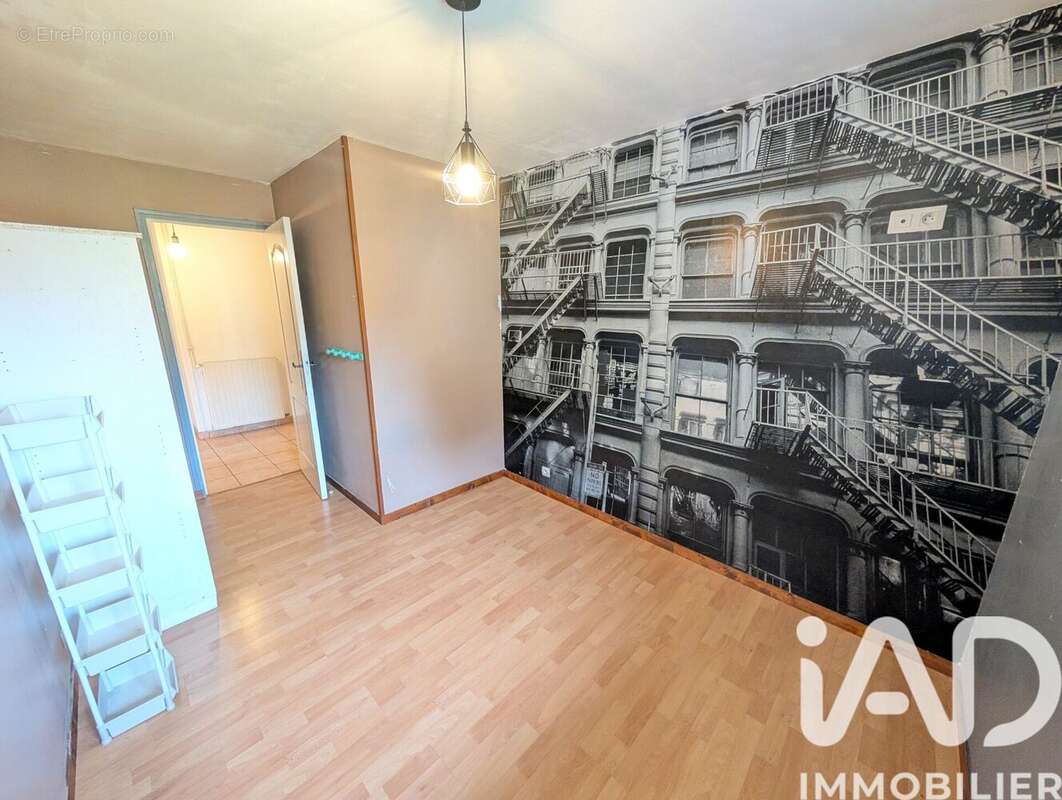 Maison 105 m² à Civaux  - photo 9