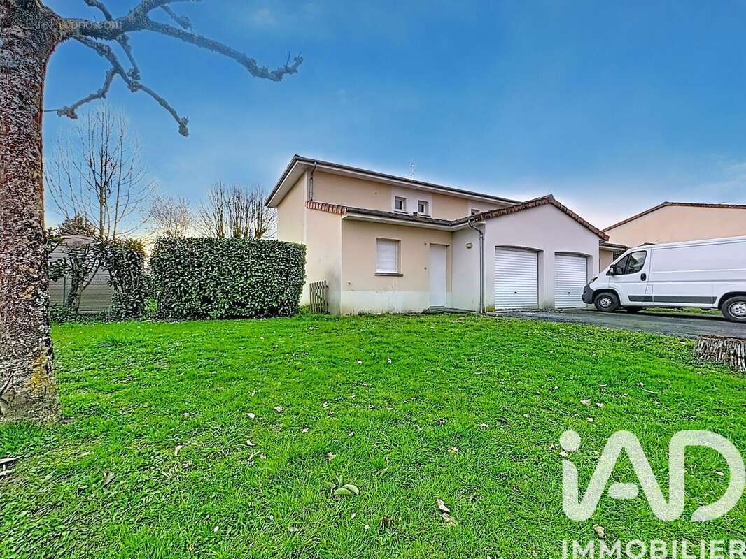 Photo 2 - Maison à TERRASSON-LAVILLEDIEU