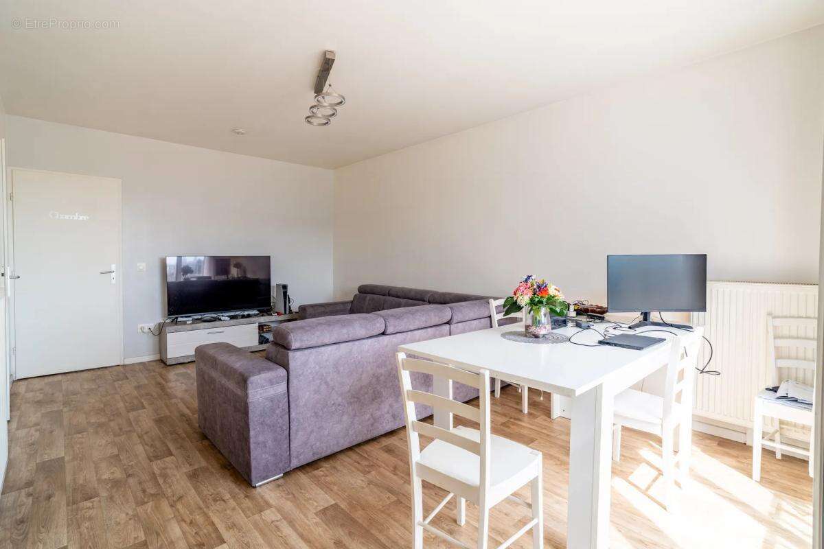 Appartement à LA COURNEUVE