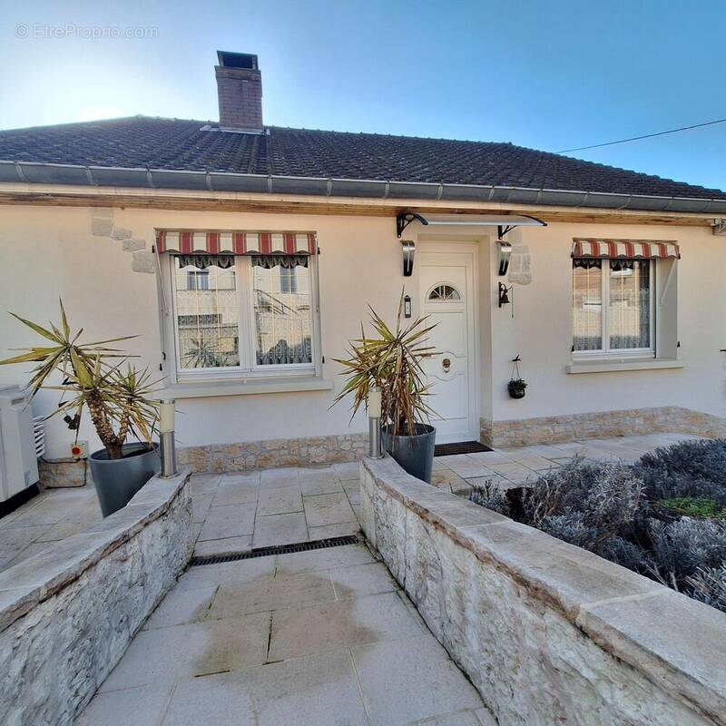 Photo 1 - Maison à LE CREUSOT