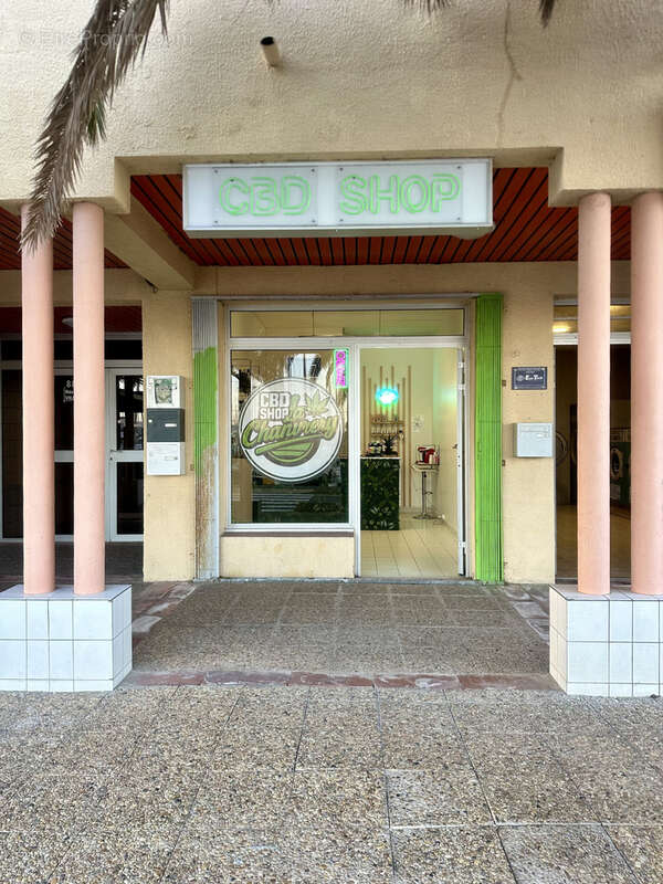 Commerce à SAINT-CYPRIEN