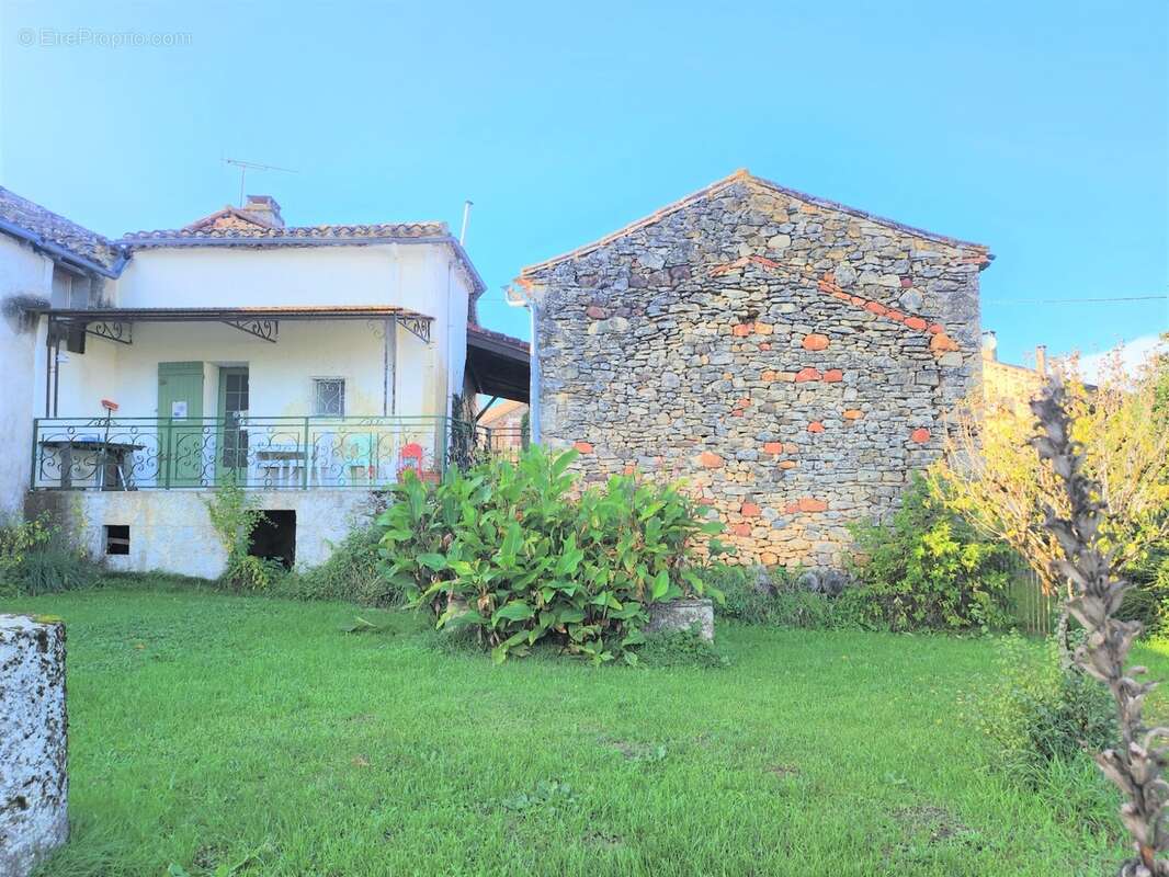 Jolie Maison avec jardin - grange et garage - à vendre 4 pièces CUZORN (Lot-et-Garonne 47) - photo 22