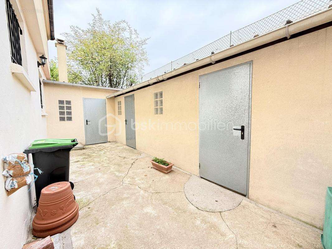 Maison non mitoyenne  106m²  6 pièces édifiée sur une parcelle de 270m² avec jardin et dépendances aux portes de paris - photo 22