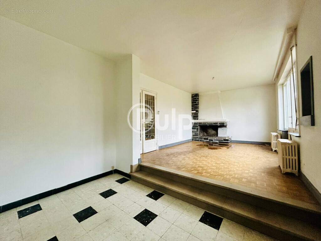 Appartement à SIN-LE-NOBLE