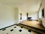 Appartement à SIN-LE-NOBLE