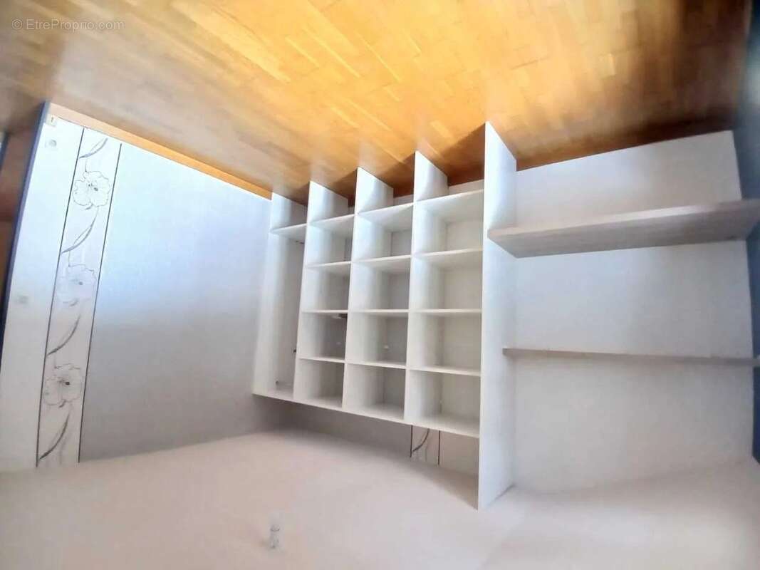 Appartement à SAINT-SEBASTIEN-SUR-LOIRE