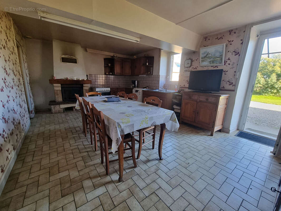 Maison à DUCEY
