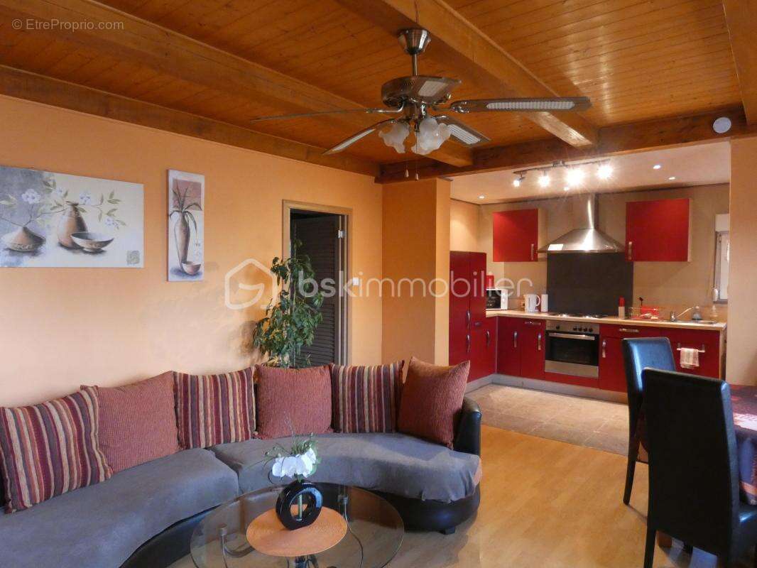 Commerce à FRESNES-EN-WOEVRE