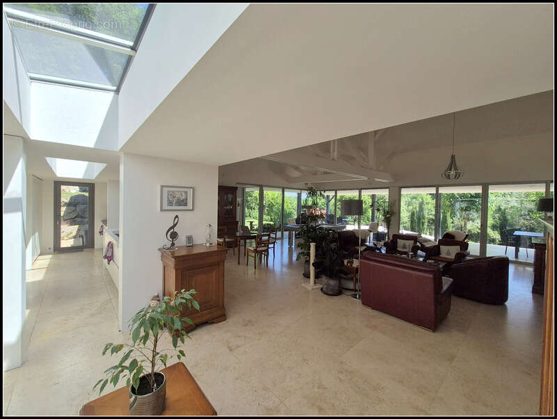 Maison à LA ROMIEU