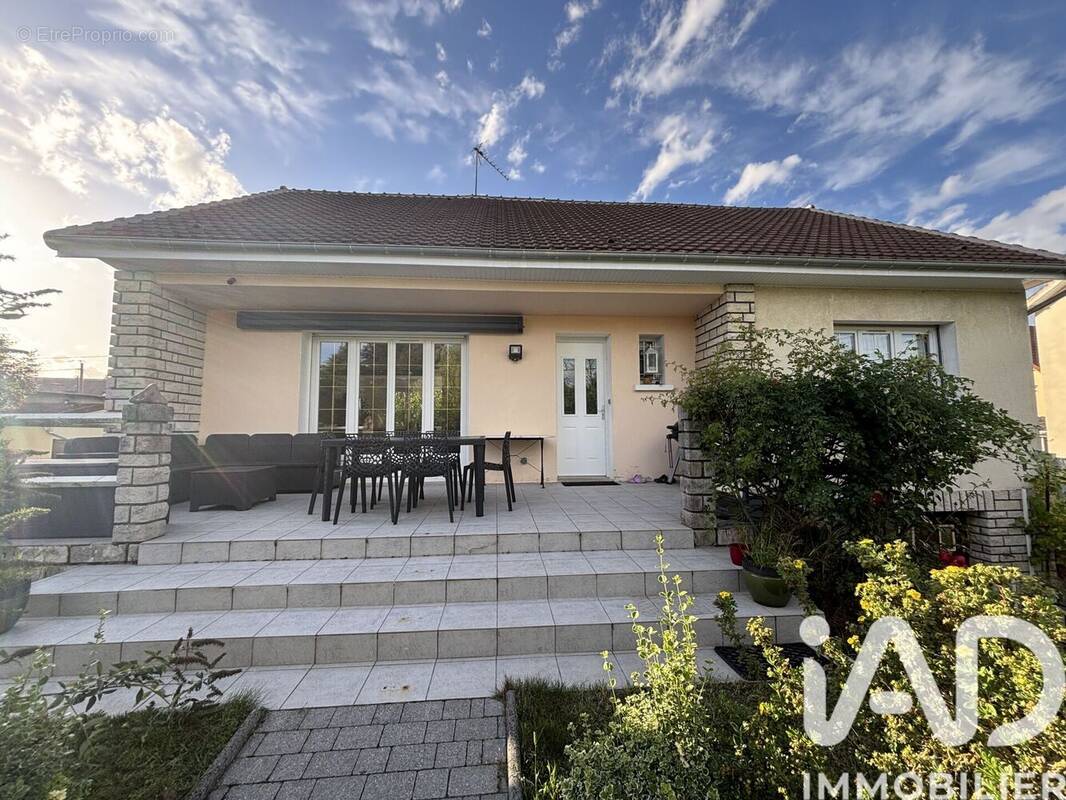 Photo 1 - Maison à CONNANTRE