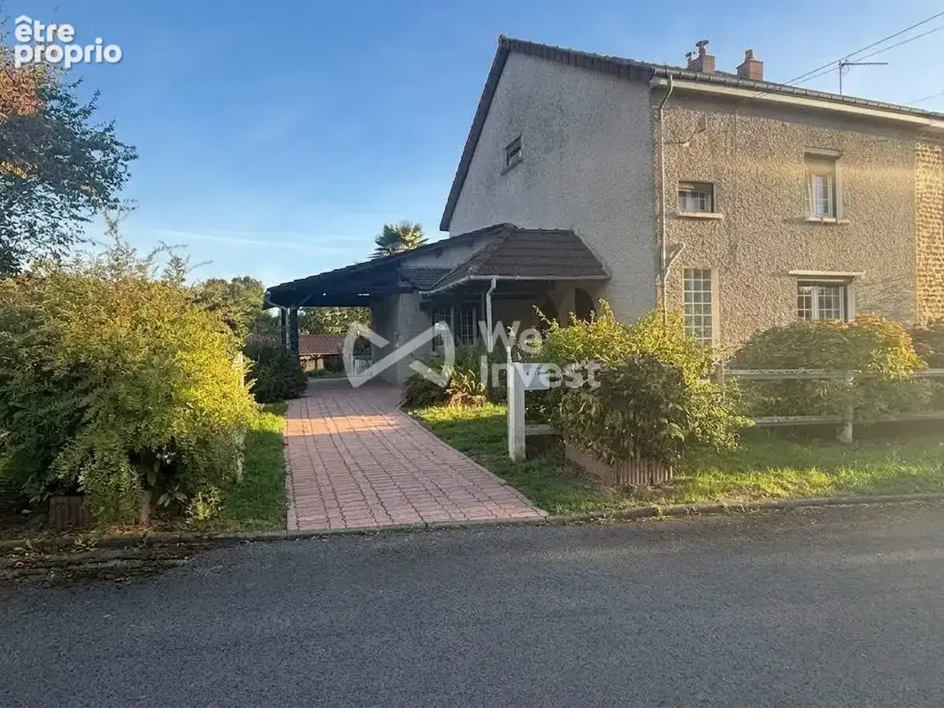 Maison à ESCOMBRES-ET-LE-CHESNOIS