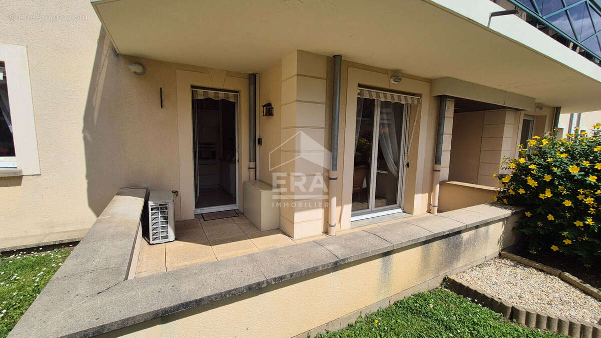 Appartement à BRIE-COMTE-ROBERT