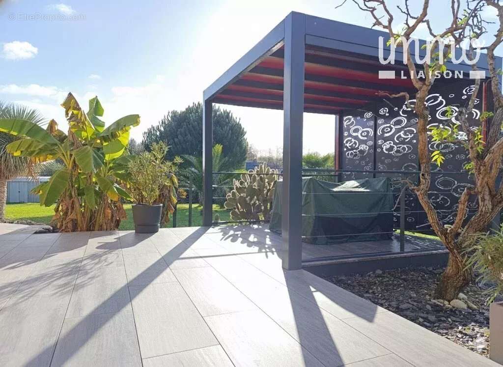 Maison à LES BRULAIS