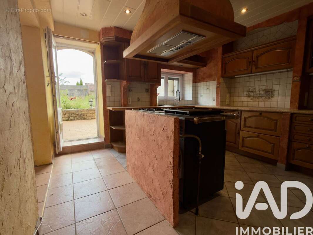 Maison 187 m² à Baslieux  - photo 6