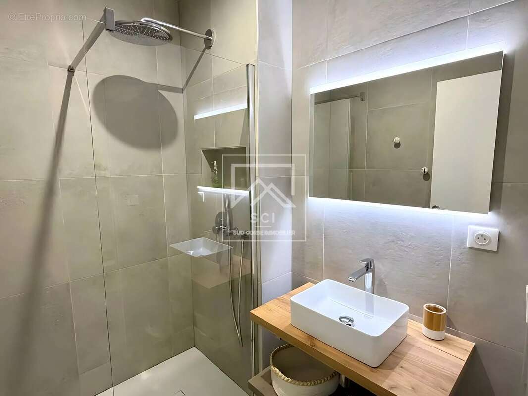 Appartement à LECCI