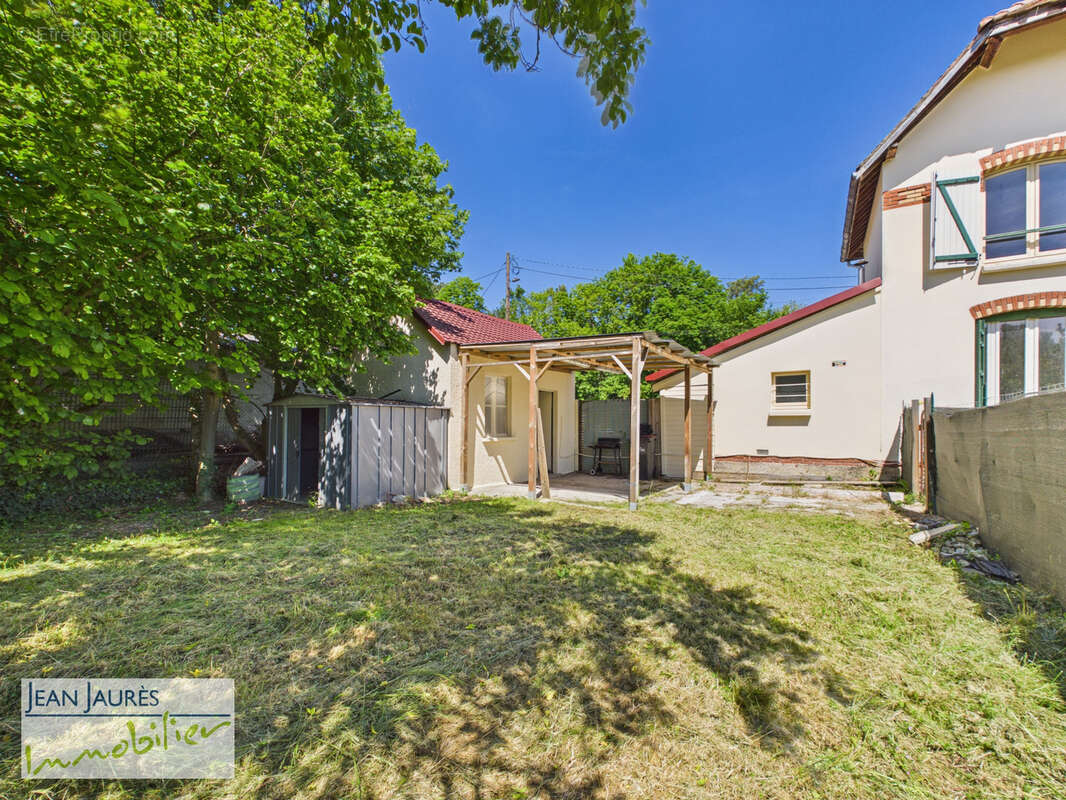 Appartement à LA CHAPELLE-SAINT-LUC