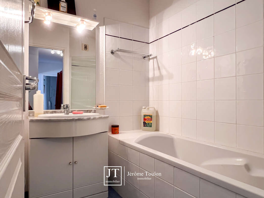 Appartement à VAUX-SUR-MER