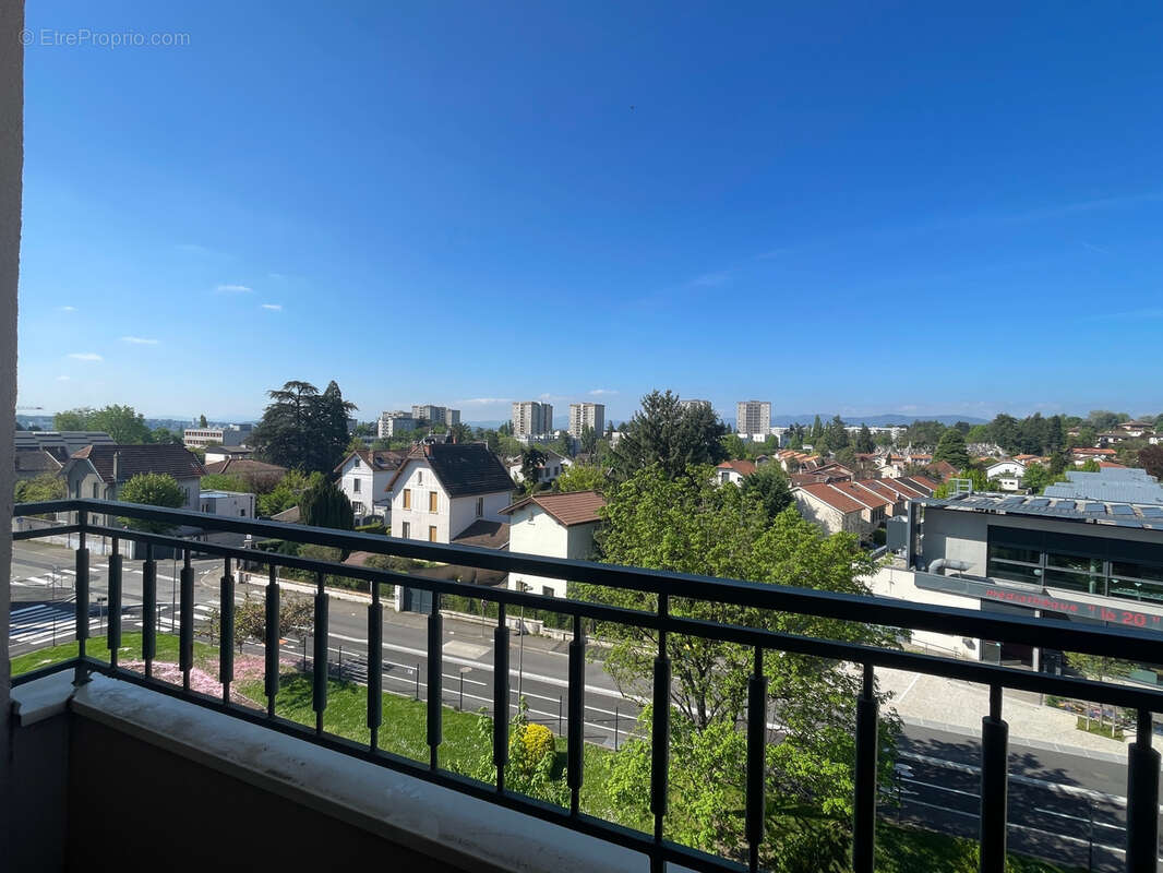 Appartement à CHAMPAGNE-AU-MONT-D'OR