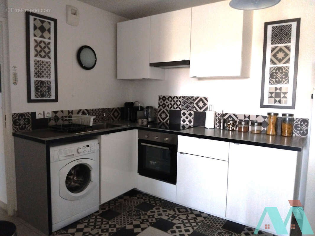 À VENDRE   Appartement T3 de 55 m2 avec terrasse, box et parking   Vidauban - photo 3