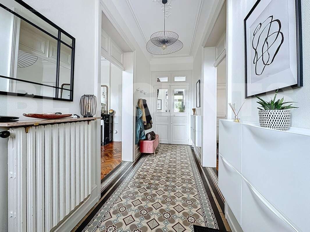 hocini_00002 - Maison à LONGUYON