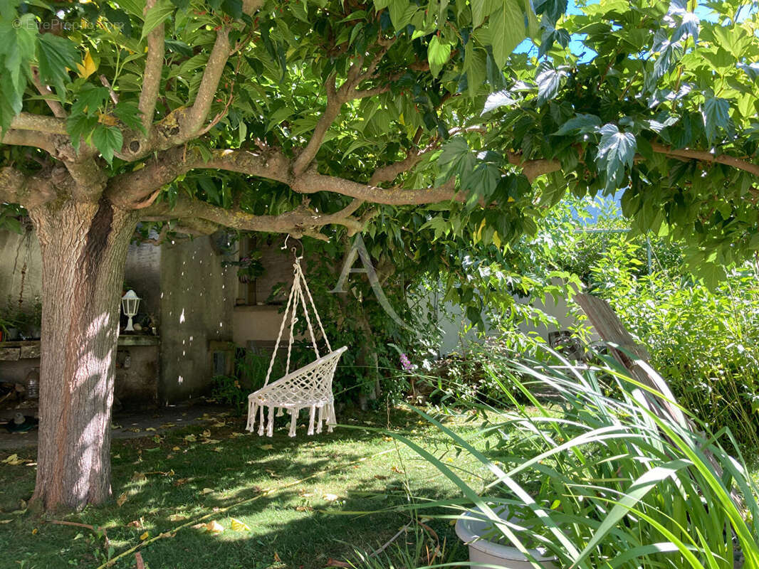 Maison à MALLEMORT