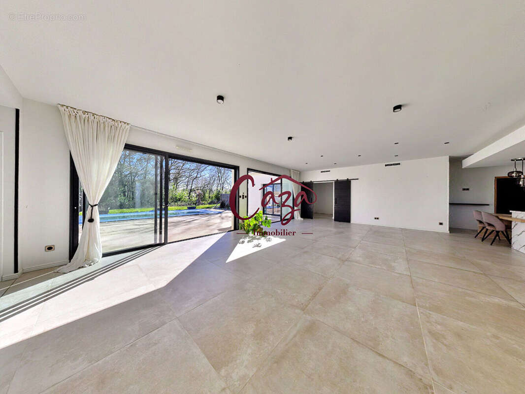 Maison contemporaine sous décennale - Secteur FARGUES SAINT HILAIRE - photo 5