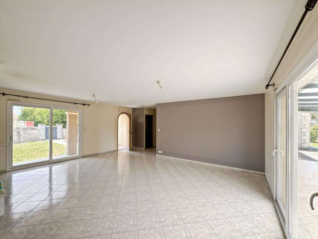 Coulounieix-Chamiers – Belle maison de plain-pied avec grand terrain - photo 5