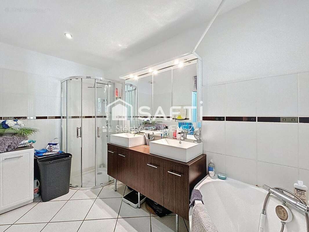 Photo 6 - Maison à AMBARES-ET-LAGRAVE