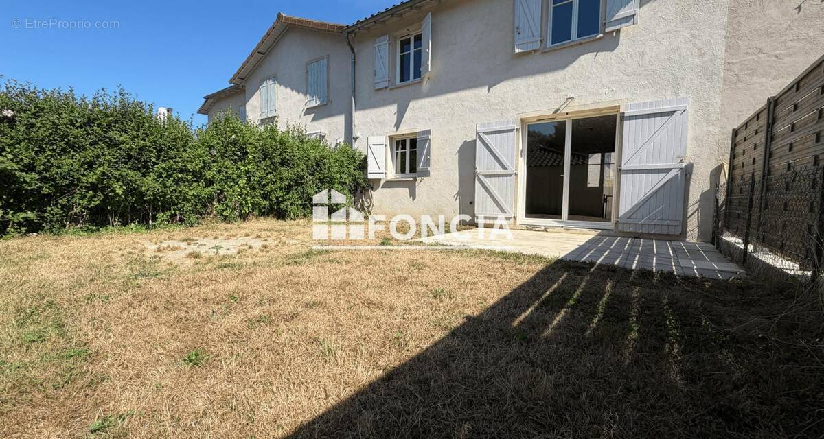 Maison à L'ISLE-D'ABEAU