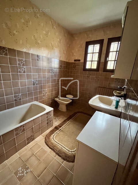 A vendre Maison 118 m2 avec Garage + dépendance sur terrain de 2593m2 - photo 10