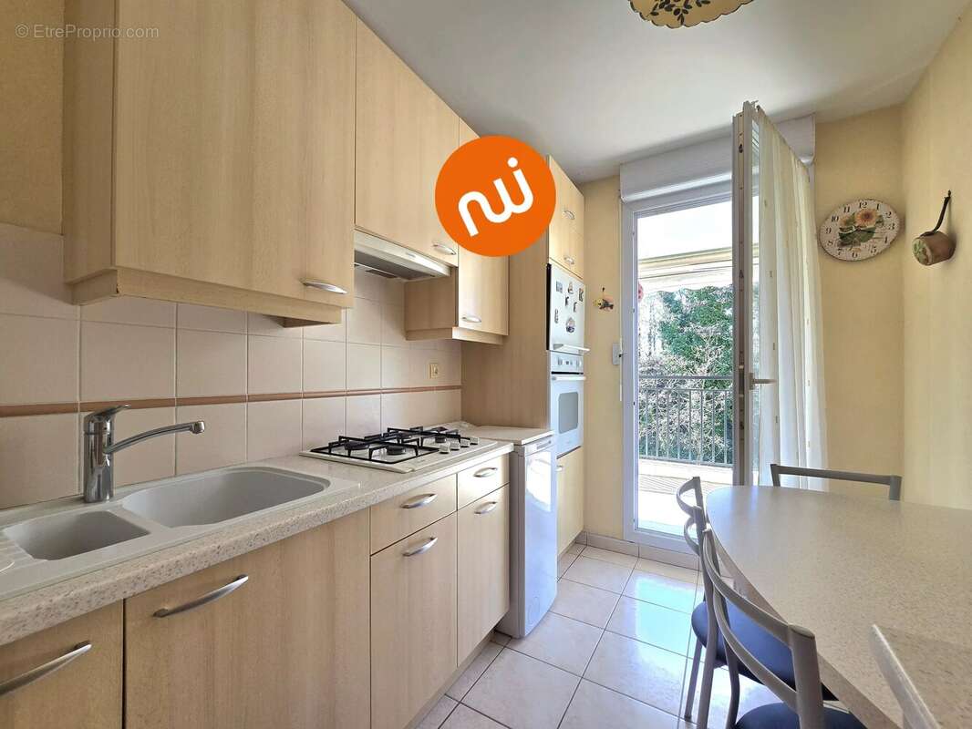 Appartement à TASSIN-LA-DEMI-LUNE