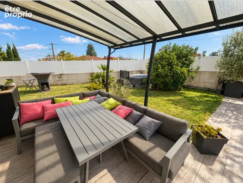 Maison récente de 2019 avec piscine   90 m2   3 chambres   Terrain de 500 m2   Grézieu-la-Varenne - photo 9