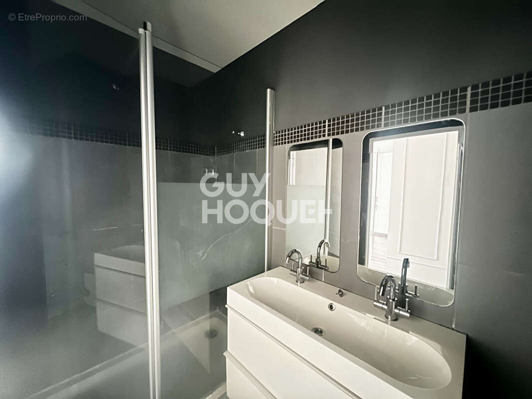 Appartement à LYON-4E