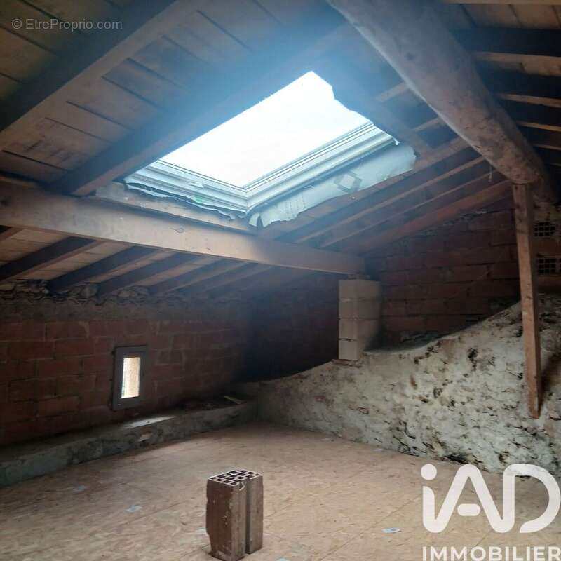 Maison 65 m² à Terre-Clapier  - photo 9