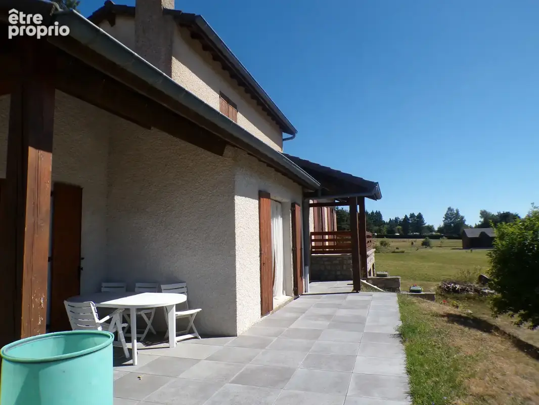 Maison avec grand terrain et vue dominante - photo 26