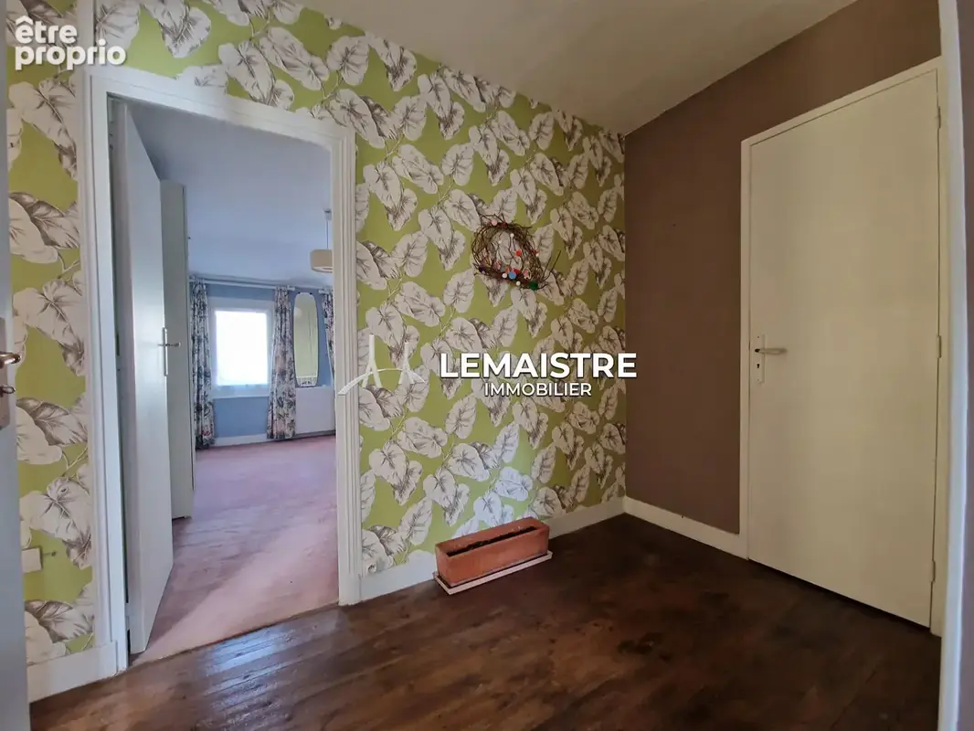 A vendre maison de ville - centre st-romain - 172 m² -  4 chambres - cour - dependance - photo 8