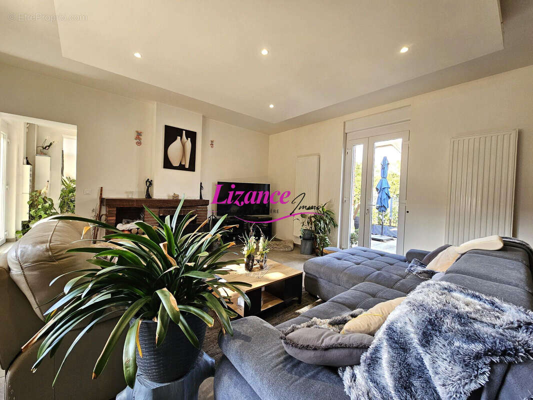 Maison 222 m² à Hendecourt-Les-Cagnicourt  - photo 9
