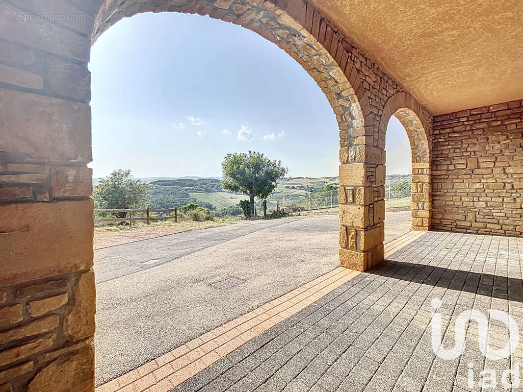 Photo 2 - Maison à LE BOIS-D&#039;OINGT