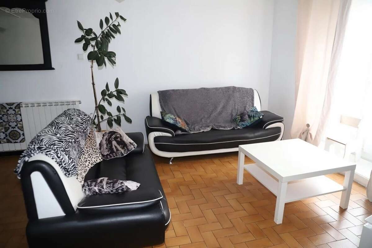 Appartement à VARILHES