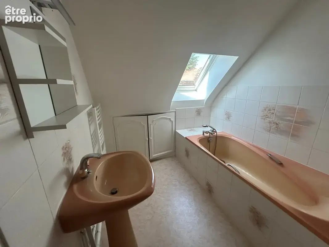 À vendre   maison familiale de 160 m2 avec sous-sol total et dépendances - photo 9
