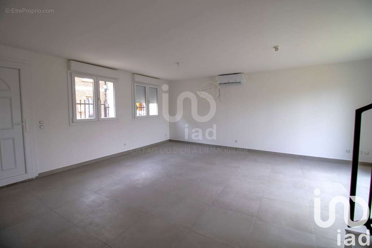 Photo 5 - Maison à CREVECOEUR-LE-GRAND